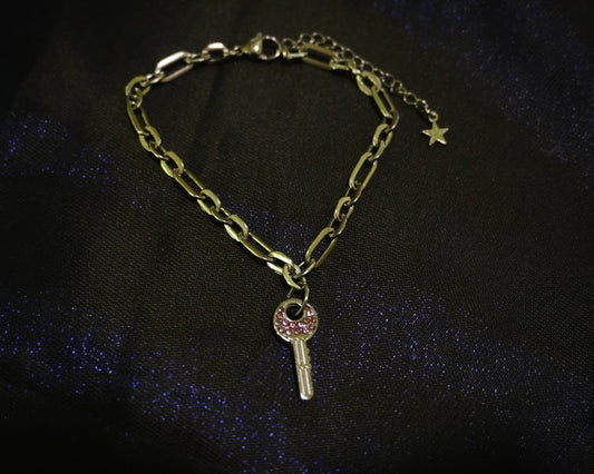 Pinkey Bracelet