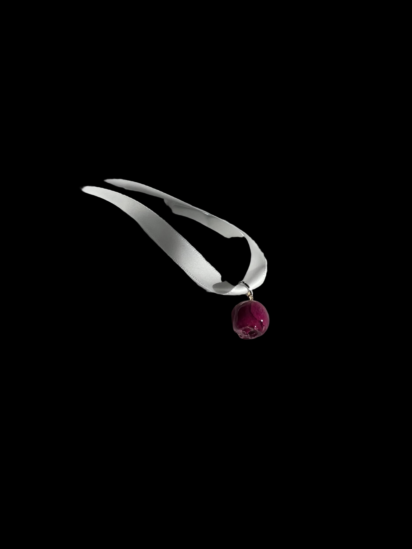 Pink rose choker